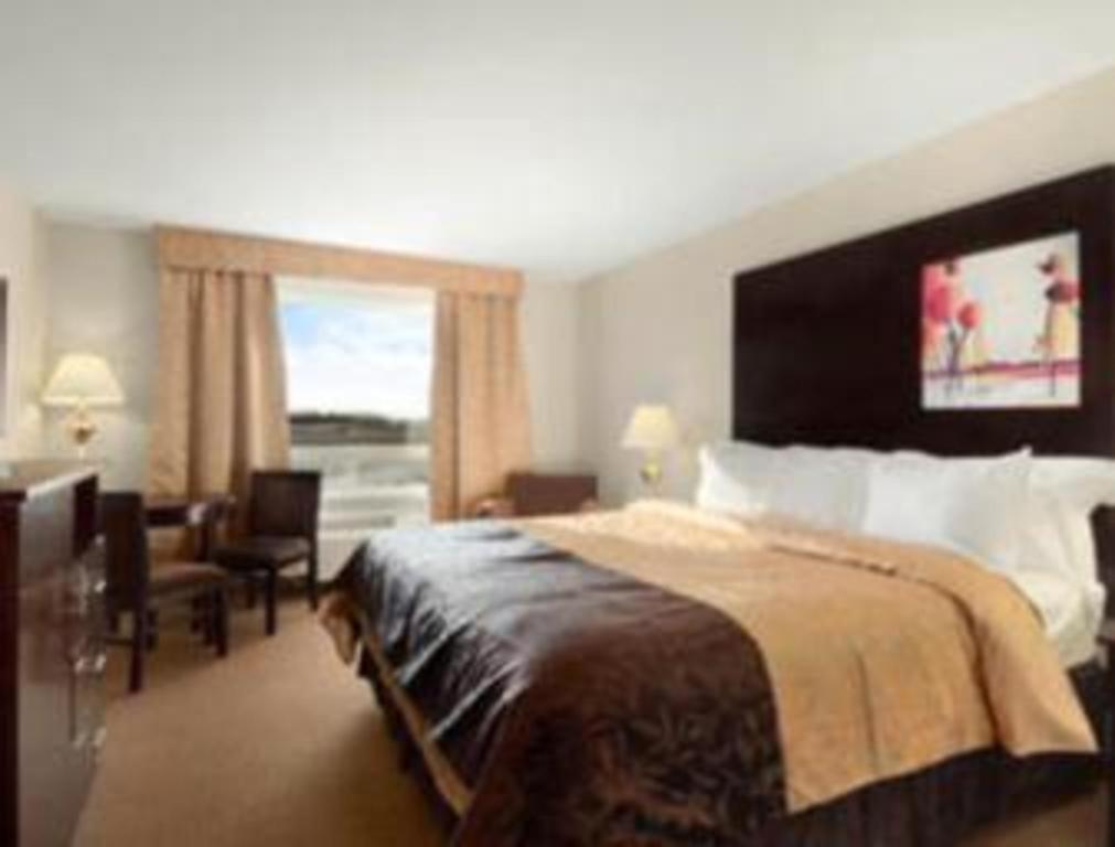 Super 8 By Wyndham Innisfail Exteriér fotografie